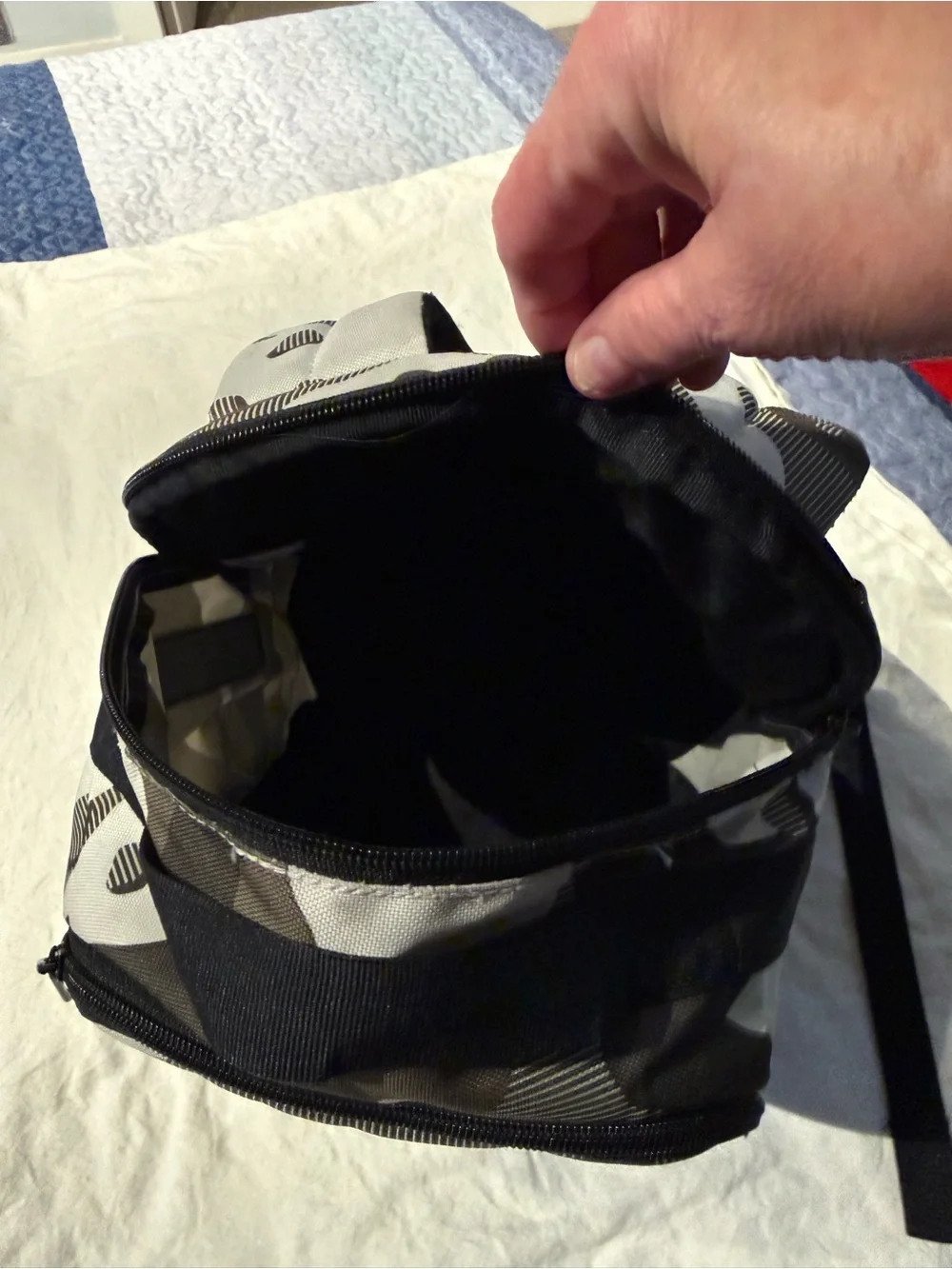 Nike Men’s Camo Backpack - Black/Grey/Olive